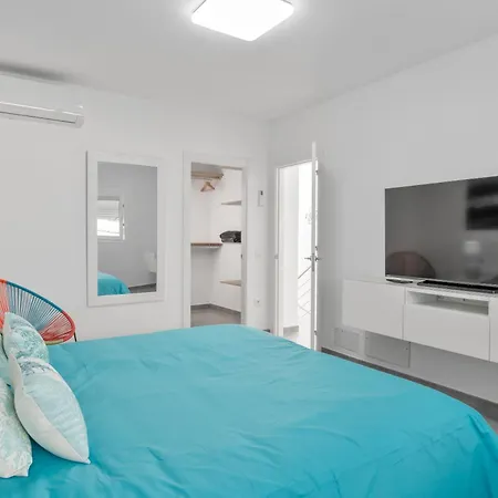 Sparrow Apartment
